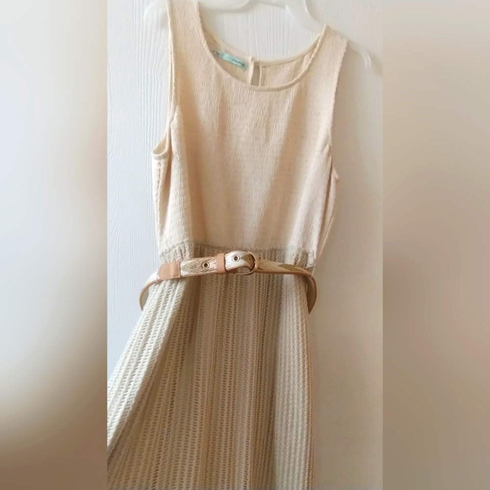 Sheath dress cream